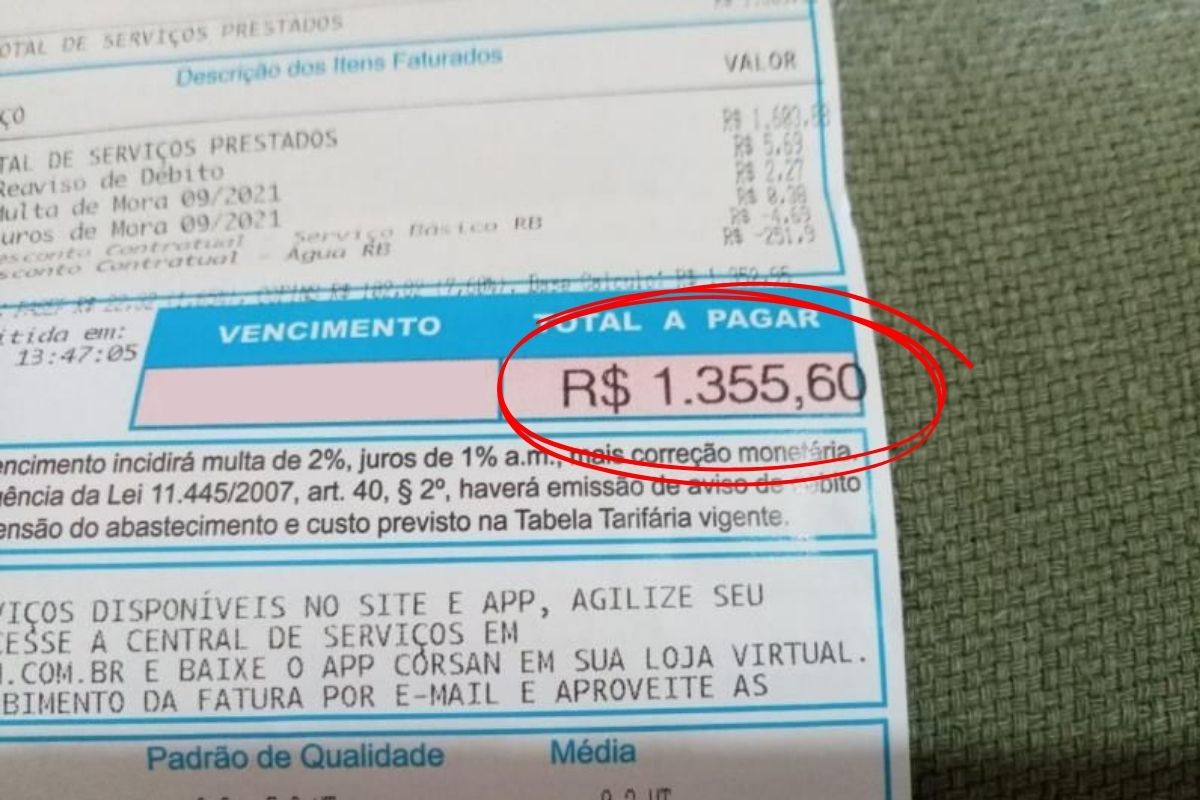 Conta de água com valor elevado devido a vazamento oculto